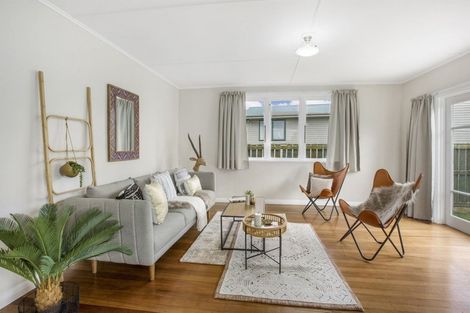 Photo of property in 2a Taupiri Crescent, Titahi Bay, Porirua, 5022