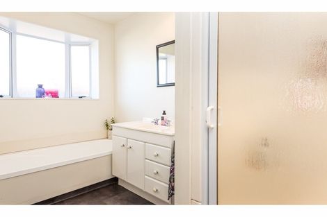 Photo of property in 303 Westminster Street, Mairehau, Christchurch, 8013