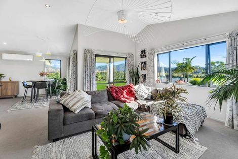 Photo of property in 19 Lady Jocelyn Place, Whitianga, 3510