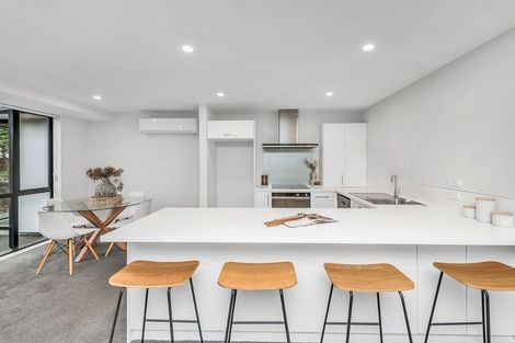 Photo of property in 2 Ader Close, Halswell, Christchurch, 8025