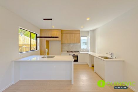 Photo of property in 7c Buisson Glade, West Harbour, 0618
