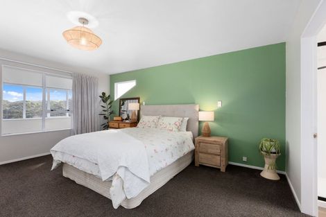 Photo of property in 20 Sailmaker Close, Whitby, Porirua, 5024