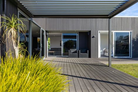 Photo of property in 11 Saint Pauls Place, Burwood, Christchurch, 8083