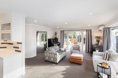 Photo of property in 53 Glasnevin Drive, Casebrook, Christchurch, 8051