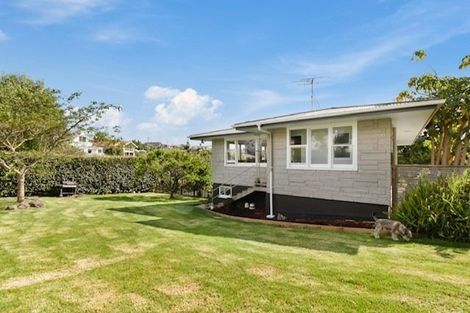 Photo of property in 38 Omokoroa Road, Omokoroa, 3114