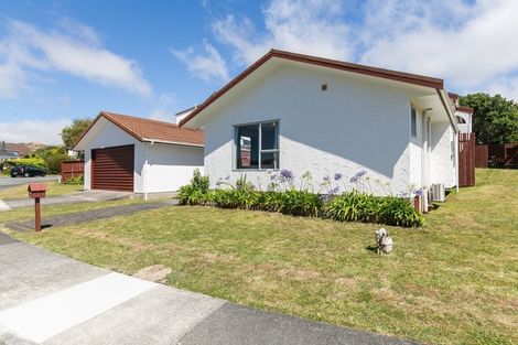 Photo of property in 11 Mallard Grove, Churton Park, Wellington, 6037