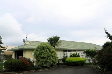 Photo of property in 14 Meredith Way, Paraparaumu Beach, Paraparaumu, 5032