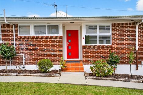 Photo of property in 2/35 Rangitoto Terrace, Milford, Auckland, 0620