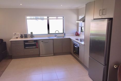 Photo of property in 35 Crabb Fields Lane, Riverhead, 0820