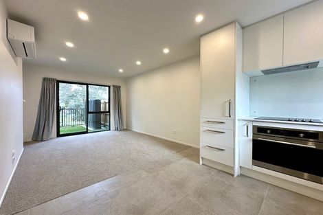 Photo of property in 6/60 Kemp Road, Massey, Auckland, 0614