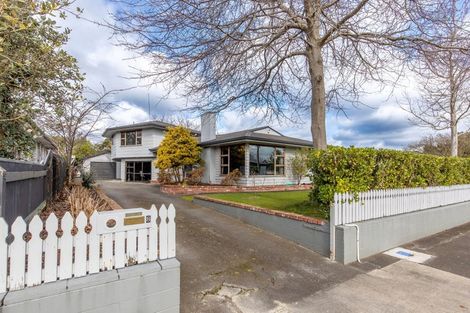 Photo of property in 8 Holdsworth Avenue, Milson, Palmerston North, 4414