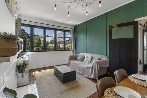 Photo of property in 9 Percy Avenue, Stratford, 4332