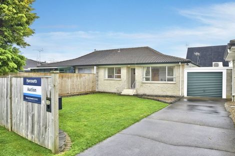 Photo of property in 33 Mccrystal Avenue, Eastern Beach, Auckland, 2012