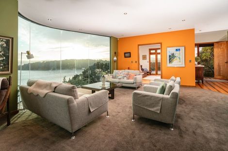 Photo of property in 142 Grafton Road, Roseneath, Wellington, 6011