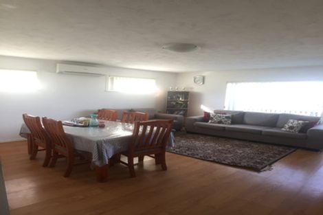 Photo of property in 19 Sunhaven Avenue, Glenfield, Auckland, 0629