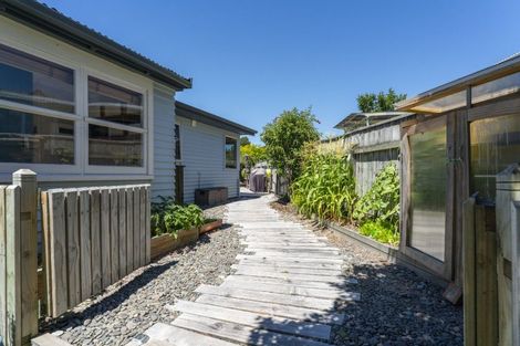 Photo of property in 17 Shera Street, Acacia Bay, Taupo, 3330