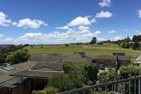 Photo of property in 8/485 Don Buck Road, Massey, Auckland, 0614