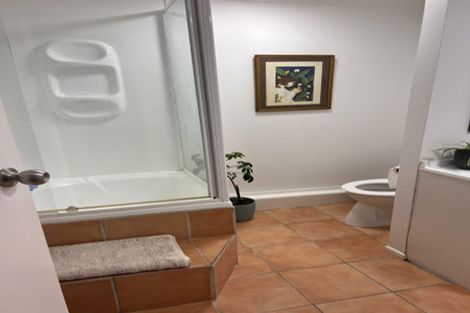 Photo of property in 53a Onedin Place, Titirangi, Auckland, 0604