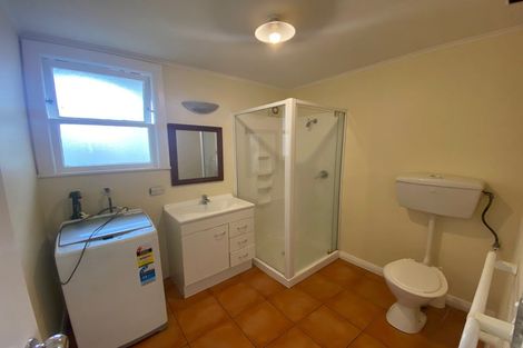 Photo of property in 140 Tasman Street, Mount Cook, Wellington, 6021