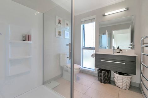 Photo of property in 30 Oioi Road, Hobsonville, Auckland, 0616