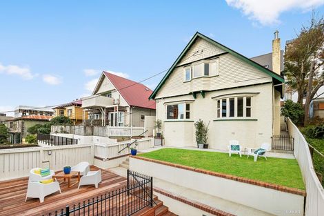 Photo of property in 25 Hawkestone Street, Thorndon, Wellington, 6011