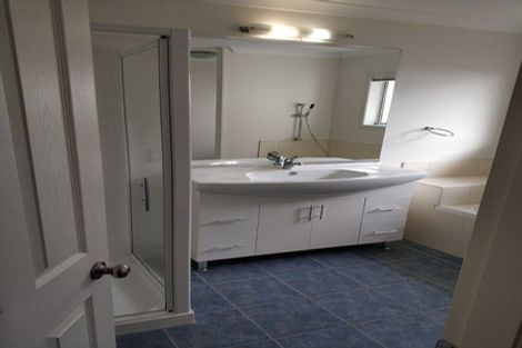 Photo of property in 4 Comber Place, Johnsonville, Wellington, 6037