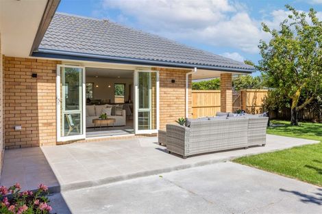 Photo of property in 21 Linkwater Way, Parklands, Christchurch, 8083