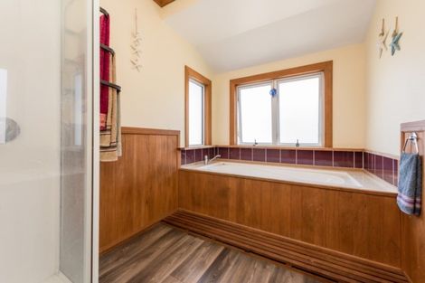 Photo of property in 37 Gladstone Road, Richmond, 7020