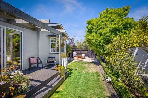 Photo of property in 126 Hamilton Avenue, Ilam, Christchurch, 8041