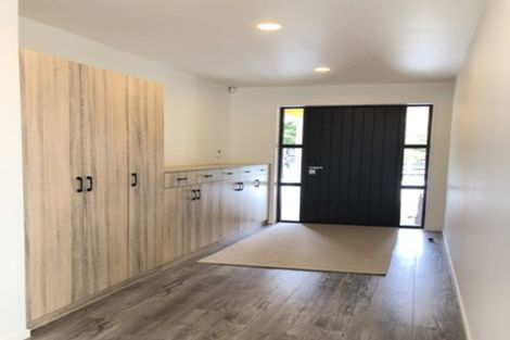 Photo of property in 19 Grove Way, Riverhead, 0820