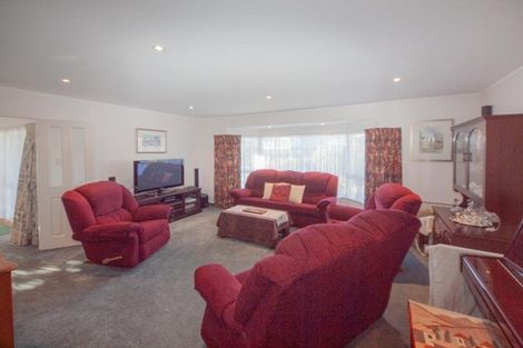 Photo of property in 7 Amesbury Drive, Churton Park, Wellington, 6037