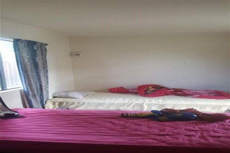 Photo of property in 31 Churchill Avenue, Manurewa, Auckland, 2102