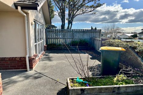 Photo of property in 30a Beresford Street, Bayswater, Auckland, 0622