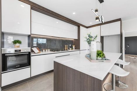 Photo of property in 48 Emerald Avenue, Rosehill, 2113