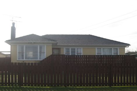 Photo of property in 104 Marne Road, Papakura, 2110