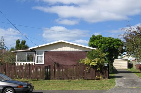 Photo of property in 4 Drome View Place, Beach Haven, Auckland, 0626