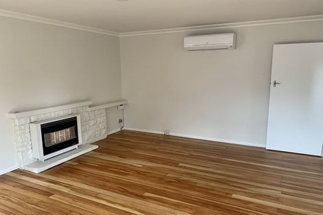 Photo of property in 1 Saint Lukes Place, Bader, Hamilton, 3206