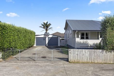 Photo of property in 49c Martyn Street, Waiuku, 2123