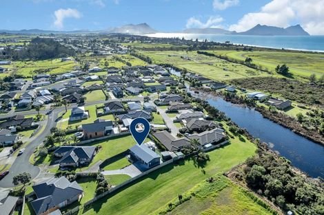 Photo of property in 11 Sea Dune Place, Ruakaka, 0116