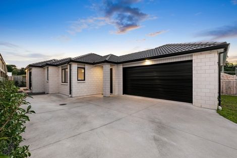 Photo of property in 310a Lakes Boulevard, Pyes Pa, Tauranga, 3112