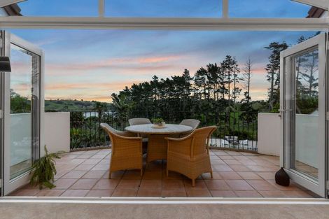 Photo of property in 84 Potts Road, Whitford, Howick, 2571