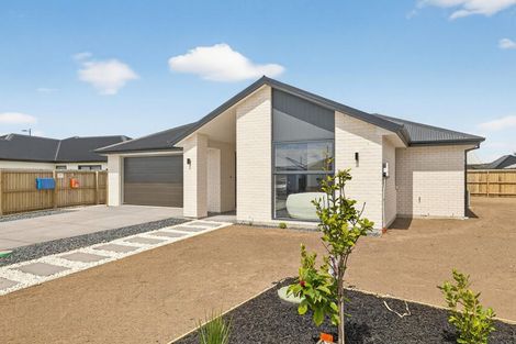 Photo of property in 18 Benrogan Drive, Halswell, Christchurch, 8025