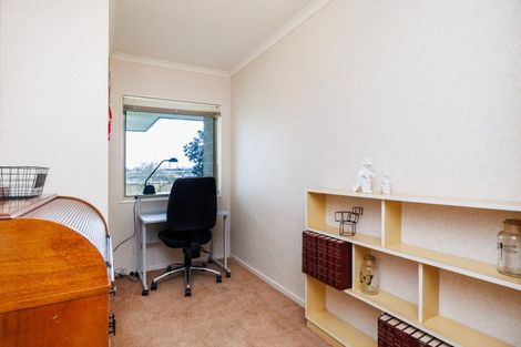 Photo of property in 23 Rose Place, Awapuni, Palmerston North, 4412