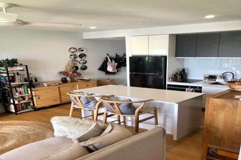Photo of property in Frank Sargeson Apts, 308/80 Anzac Street, Takapuna, Auckland, 0622
