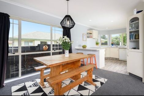 Photo of property in 12 Ridgemount Terrace, Welcome Bay, Tauranga, 3112