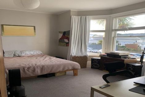 Photo of property in 98 Wallace Street, Mount Cook, Wellington, 6021