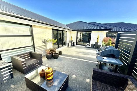 Photo of property in 28 Highgate Drive, Rangiora, 7400