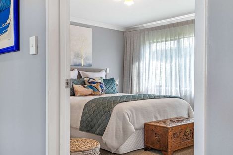 Photo of property in 19a Kawaha Point Road, Fairy Springs, Rotorua, 3015