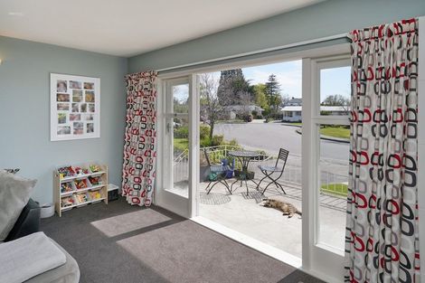 Photo of property in 3 Fraser Place, Rangiora, 7400
