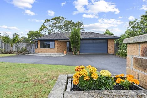 Photo of property in 60 Seamount Drive, Red Beach, 0932